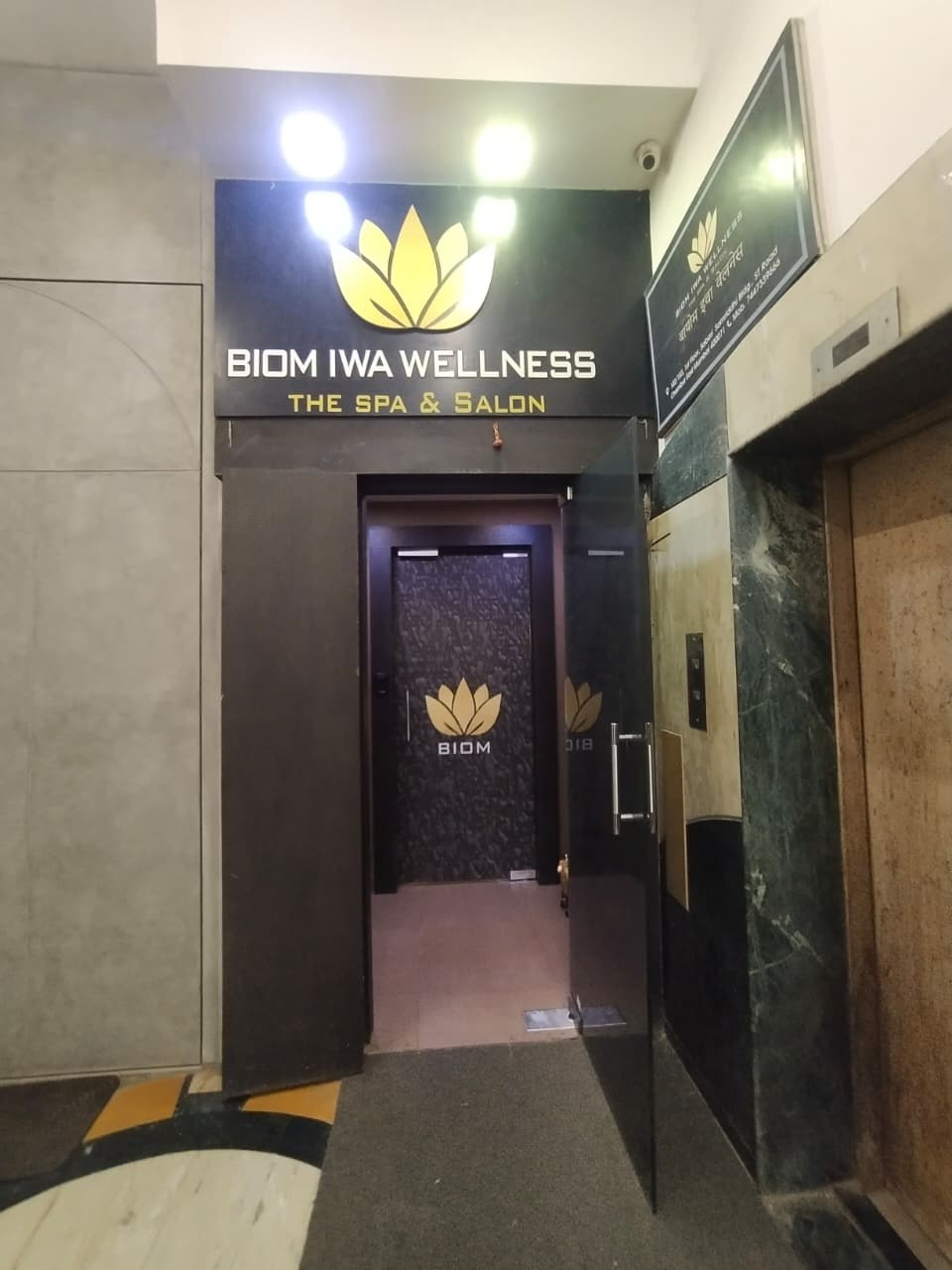 BIOM IWA Wellness entrance interior